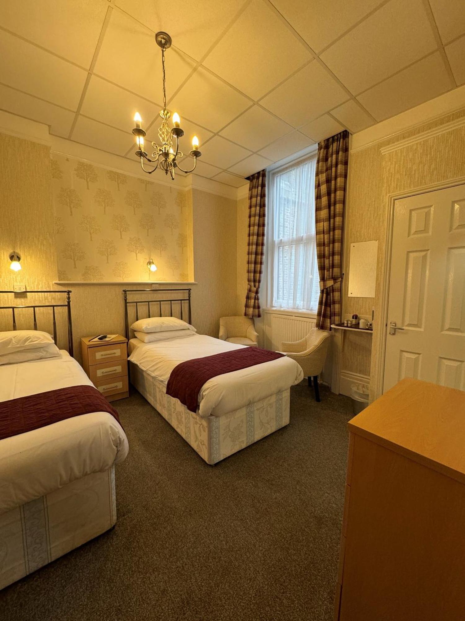 Haddon Hall Hotel Eastbourne Quarto foto